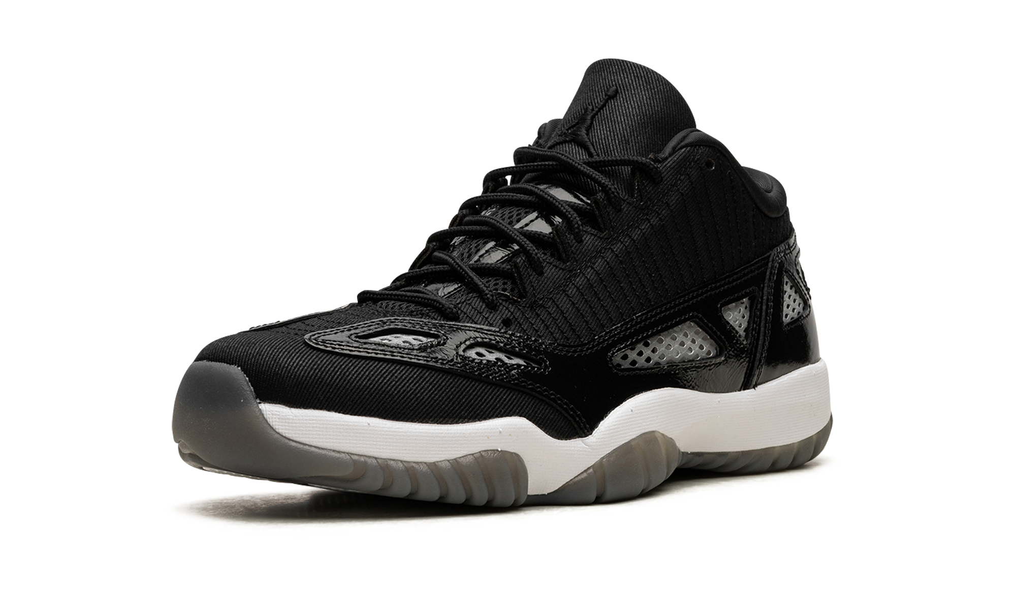 jordan 11 retro low ie craft black white+919712-001+left diagnol single view