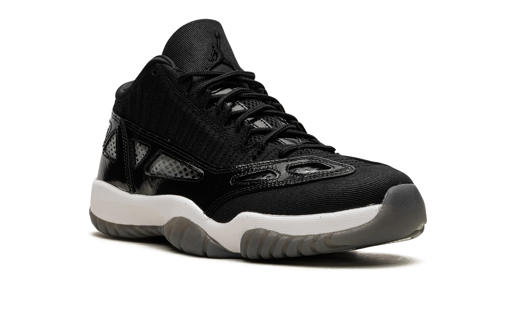 jordan 11 retro low ie craft black white+919712-001+diagnol right view