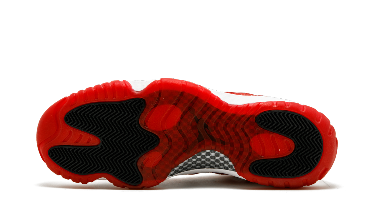 jordan 11 retro low ie white gym red+919712-101+bottom view