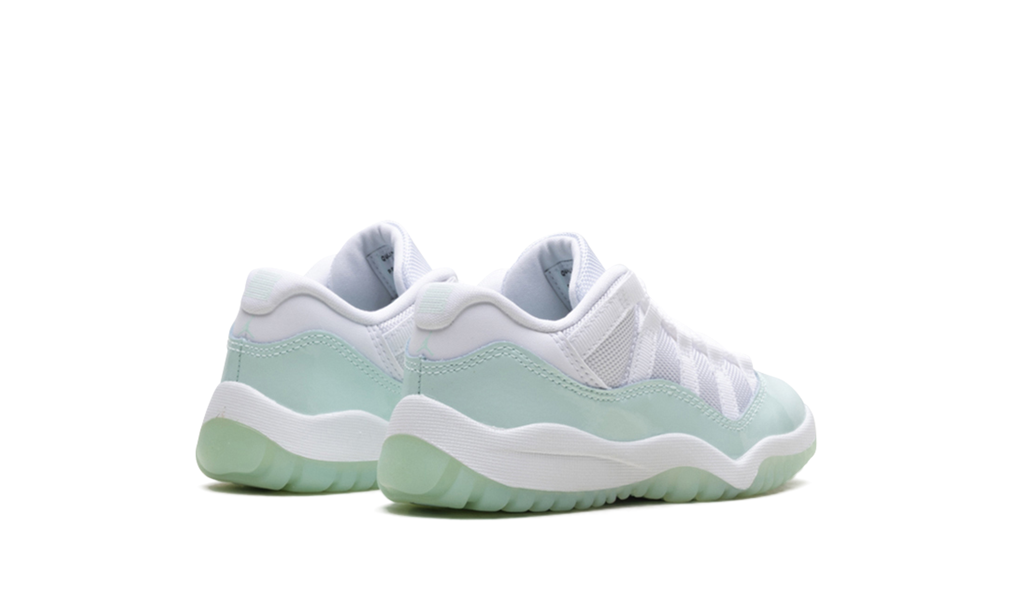 jordan 11 retro low igloo ps+580522-103+diagnol right behind view