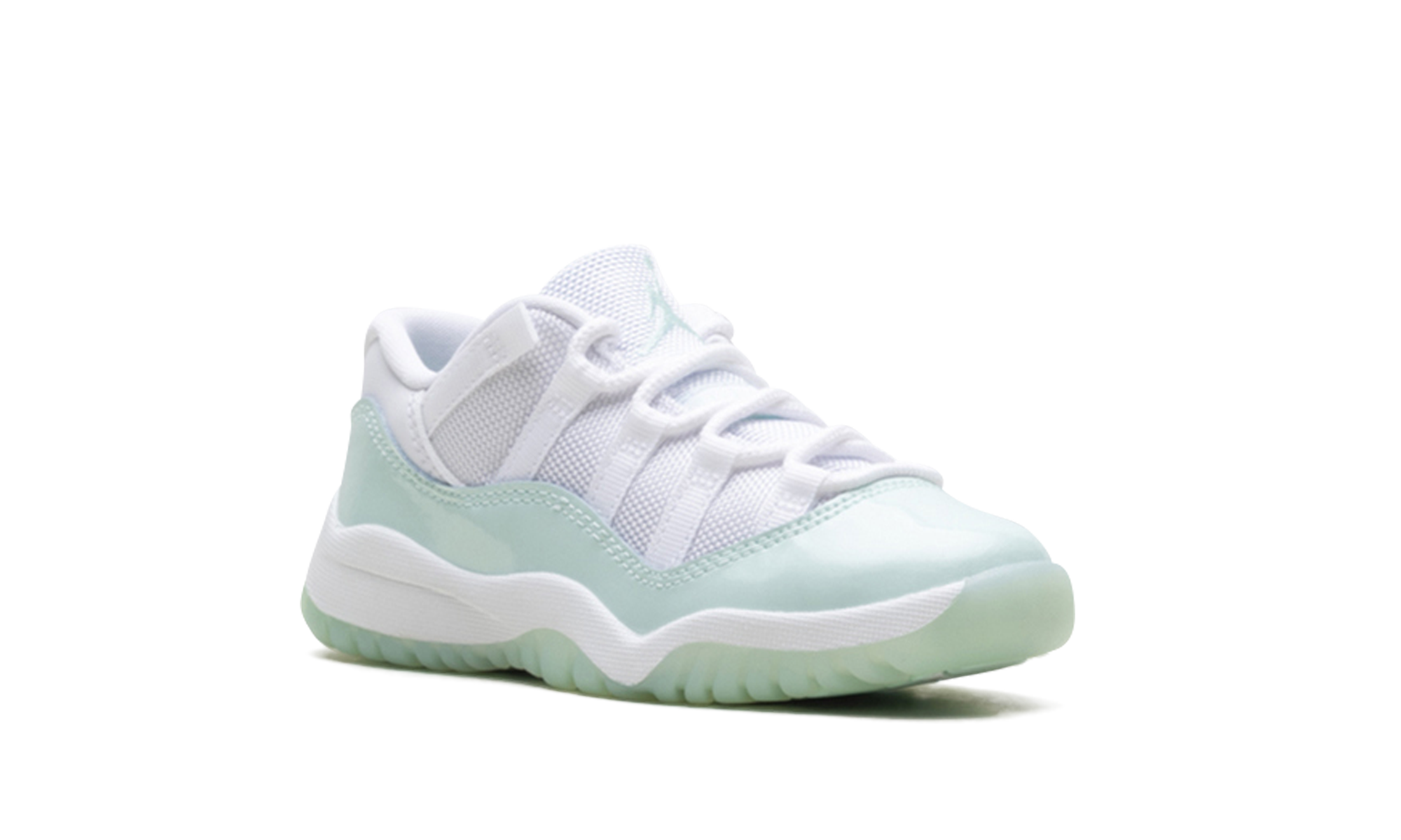jordan 11 retro low igloo ps+580522-103+diagnol right view