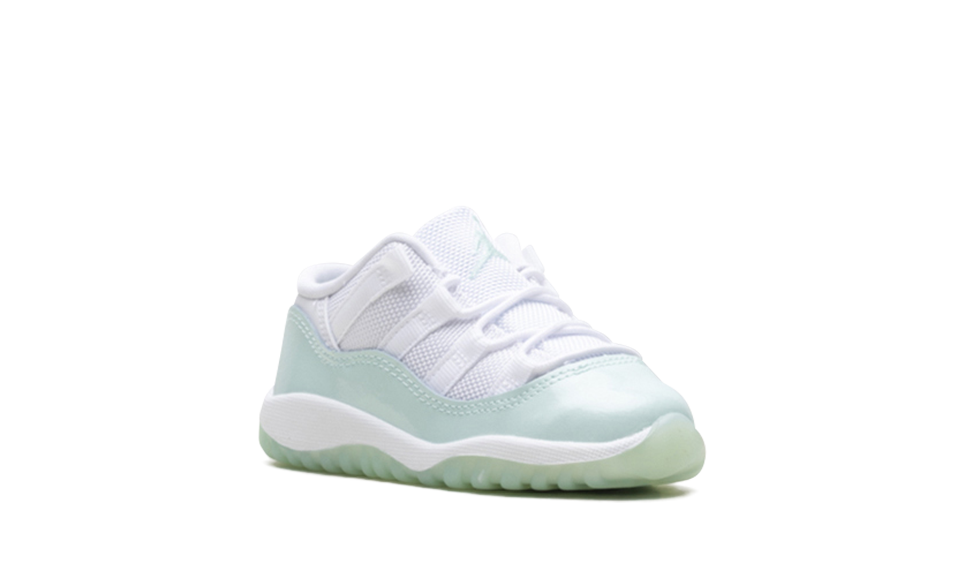 jordan 11 retro low igloo td+645107-103+diagnol right view