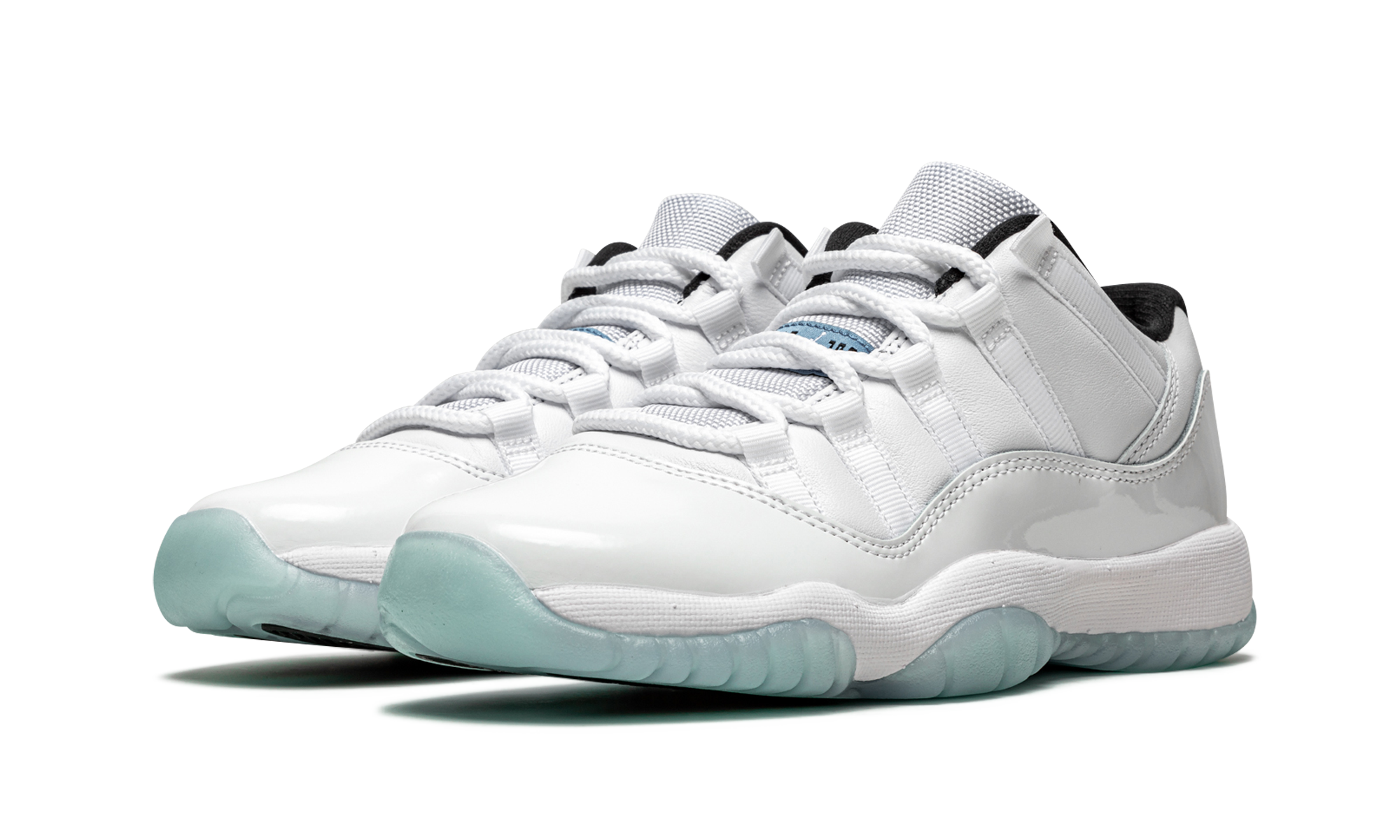 jordan 11 retro low legend blue gs+528896-117+diagnol left view