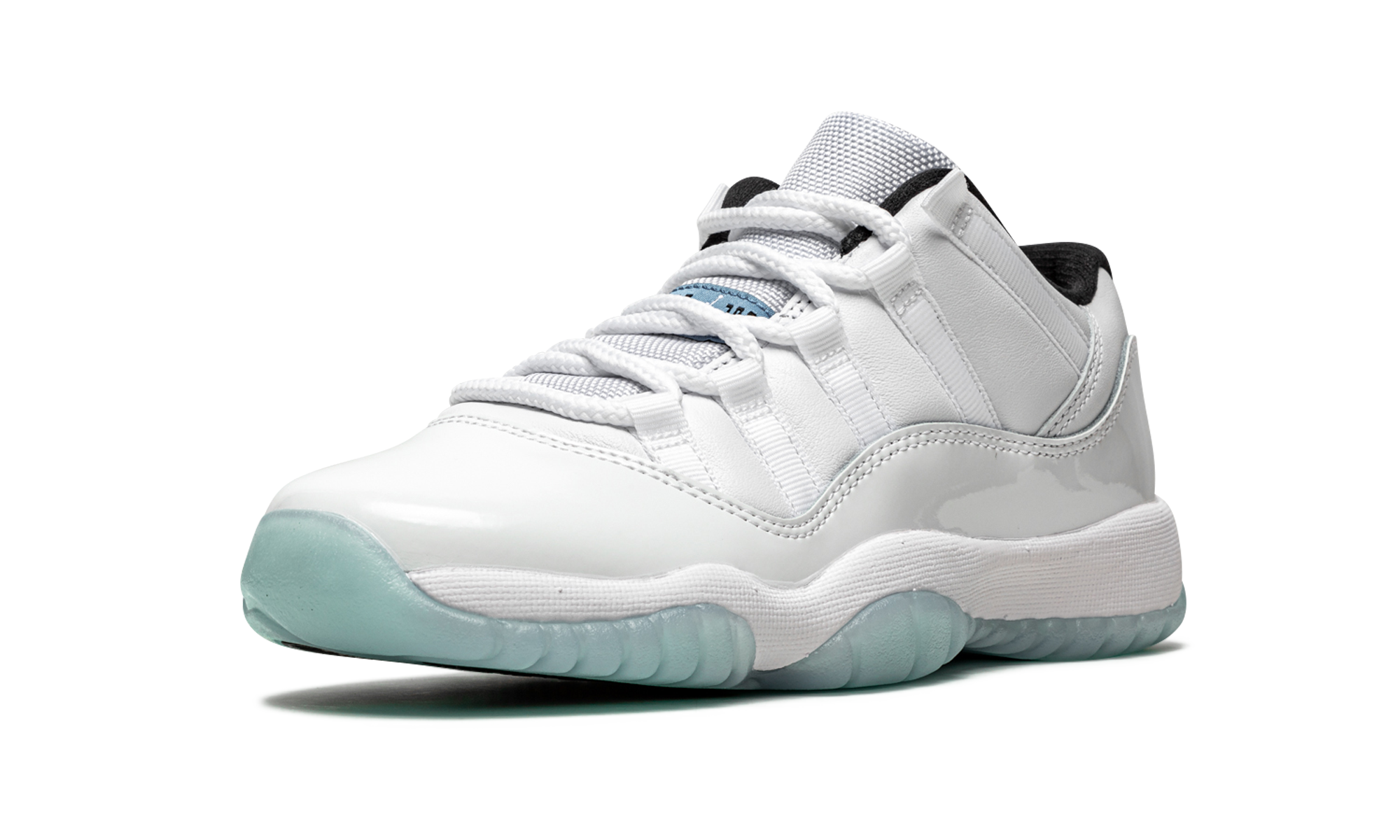 jordan 11 retro low legend blue gs+528896-117+left diagnol single view