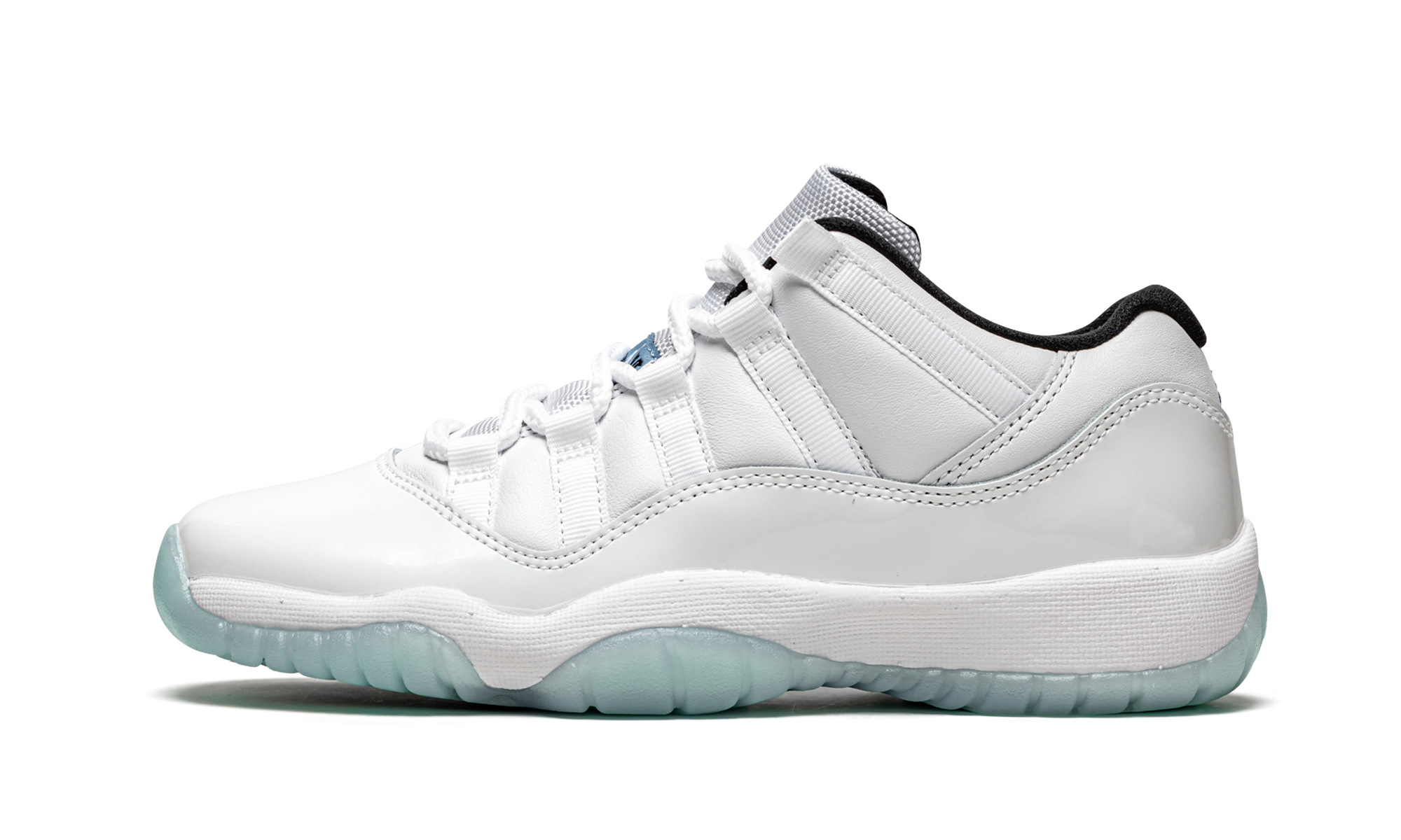 jordan 11 retro low legend blue gs+528896-117+diagnol right view 1