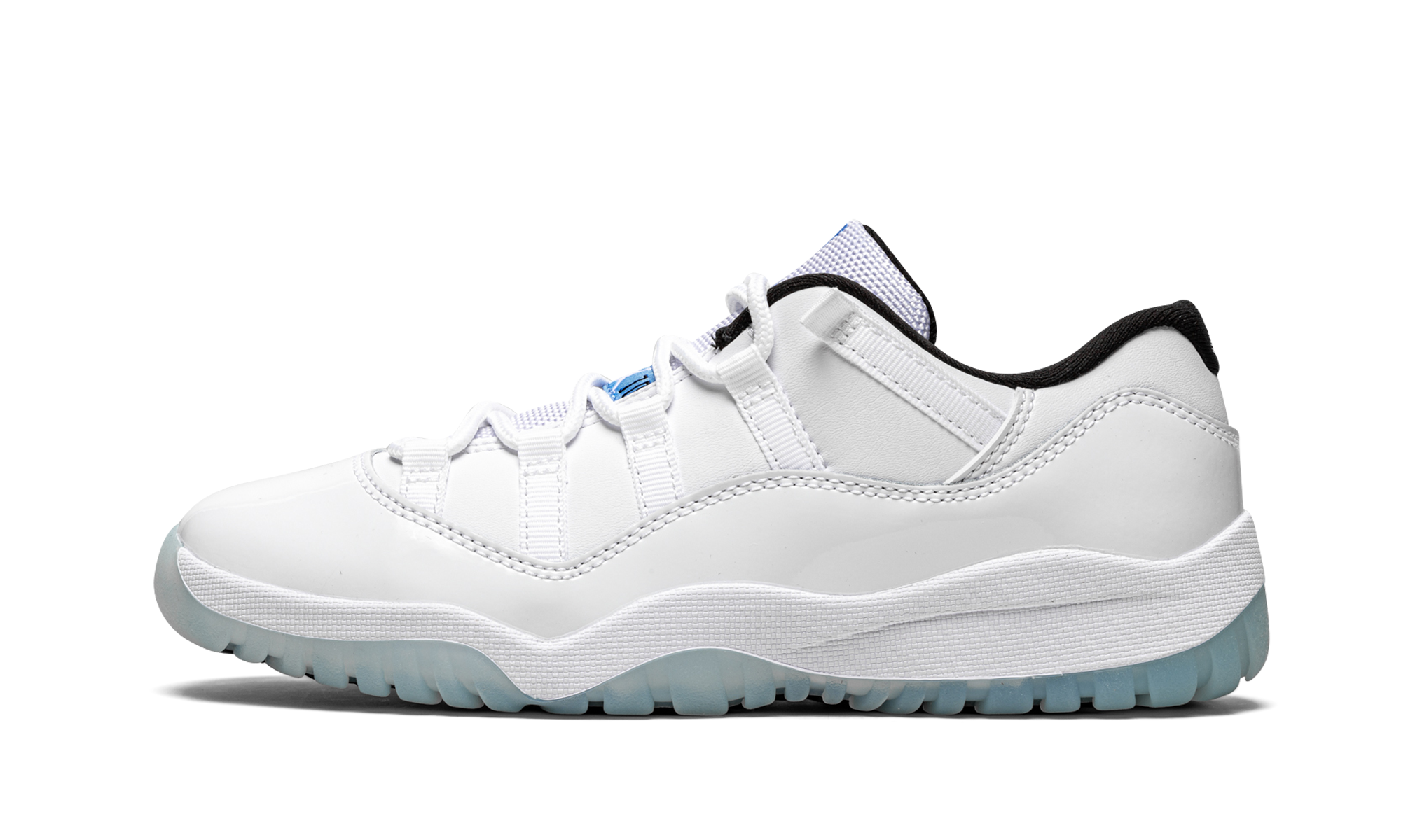 jordan 11 retro low legend blue ps+505835-117+diagnol right view 1