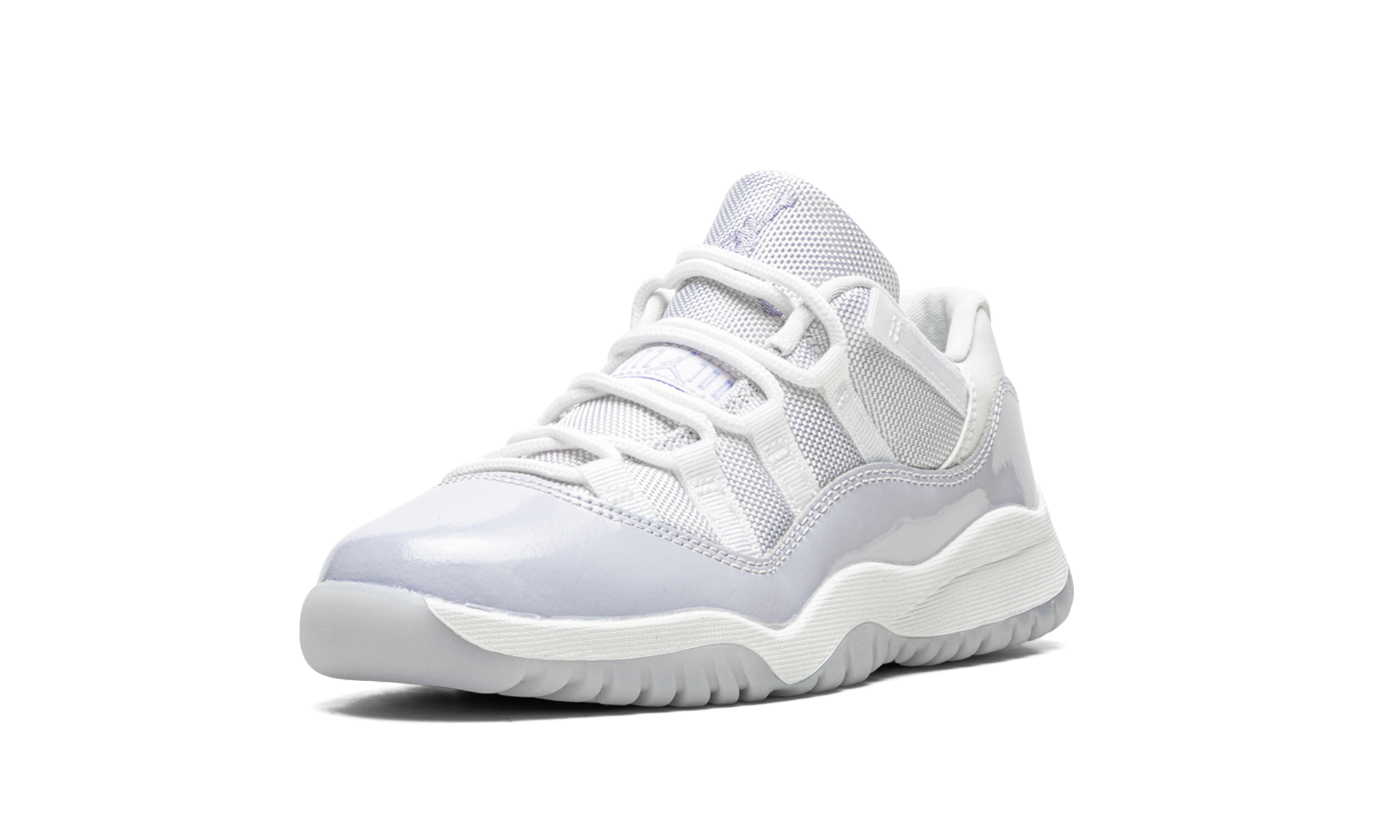 jordan 11 retro low pure violet ps+580522-101+left diagnol single view