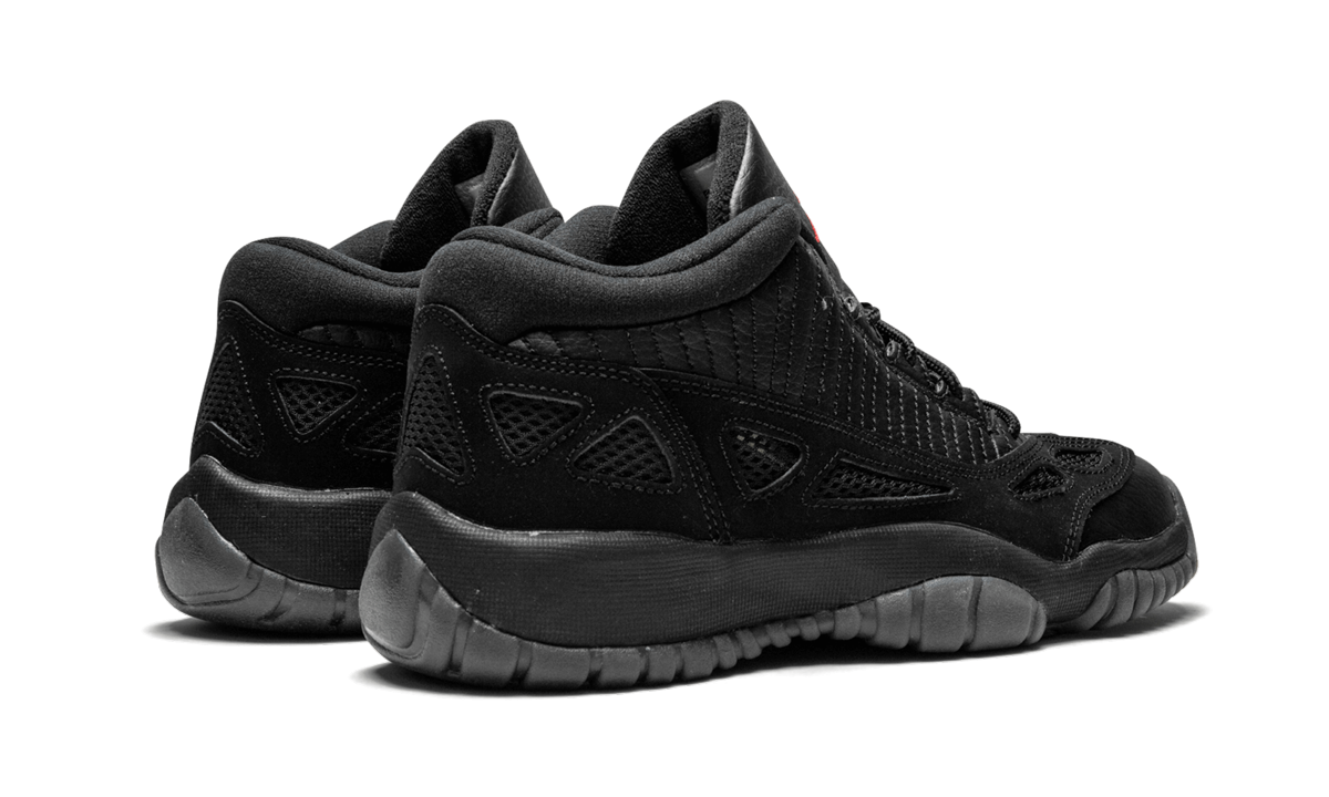 jordan 11 retro low referee gs+768873-003+diagnol right behind view