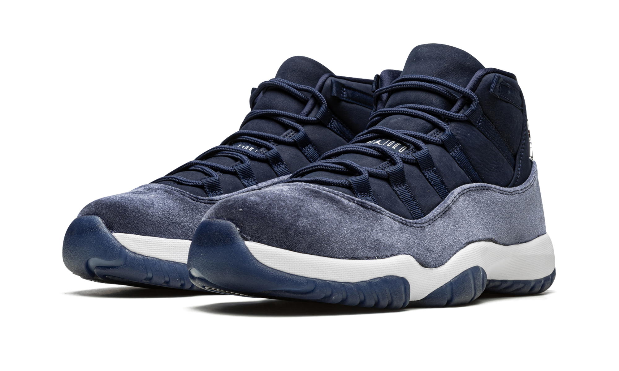 jordan 11 retro midnight navy women s+AR0715-441+diagnol left view