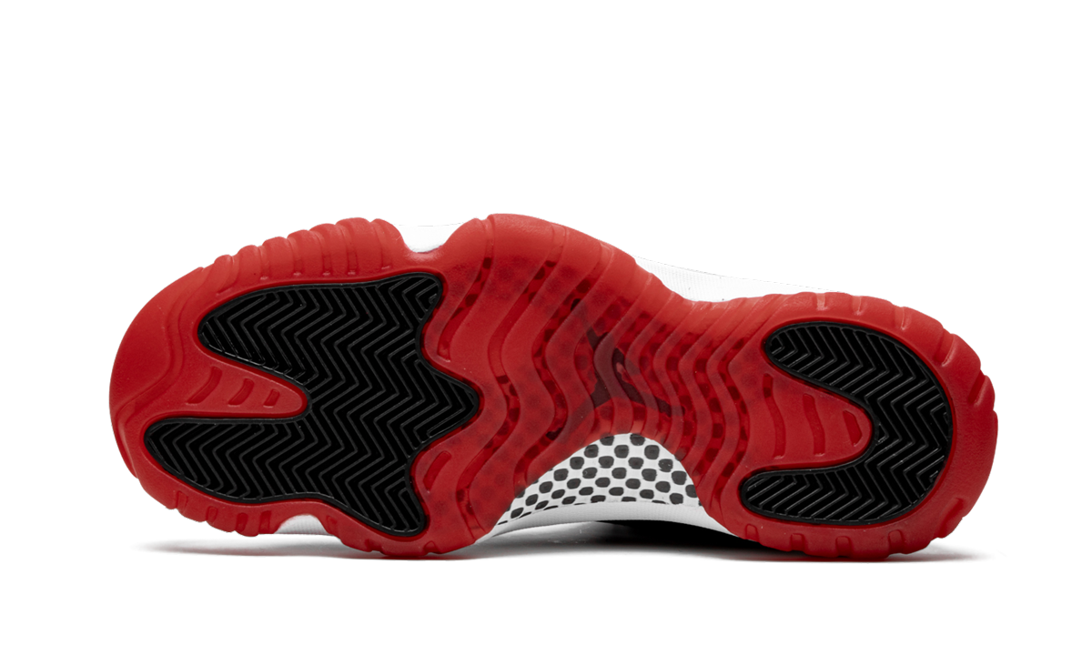 jordan 11 retro playoffs bred 2019+378037-061+bottom view