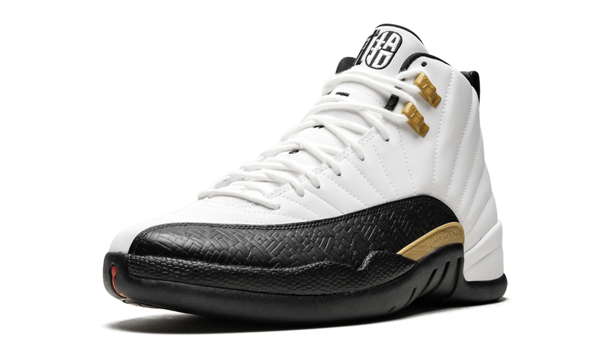 jordan 12 retro chinese new year+881427-122+left diagnol single view