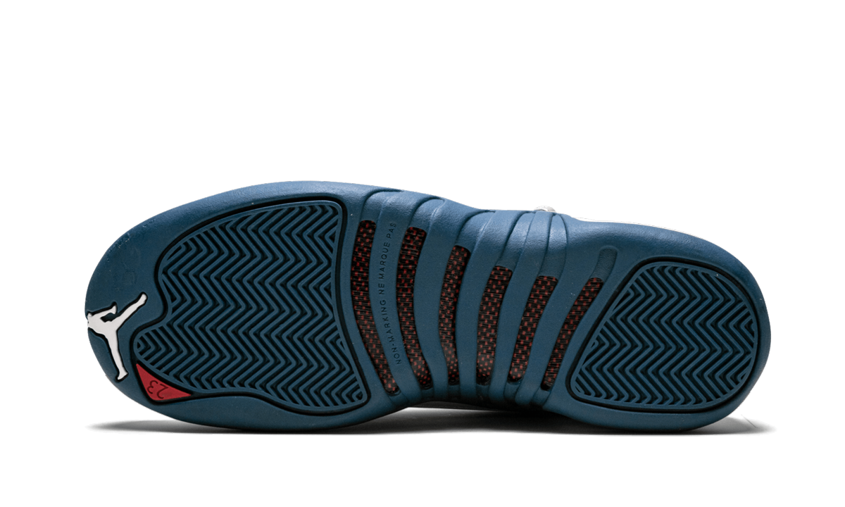 jordan 12 retro french blue 2016 gs+153265-113+bottom view