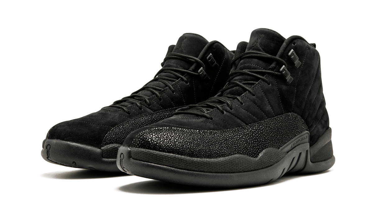 jordan 12 retro ovo black+873864-032+diagnol right behind view