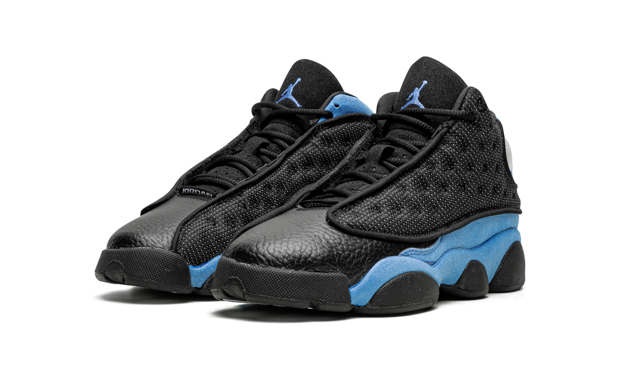 jordan 13 retro black university blue gs+884129-041+diagnol left view