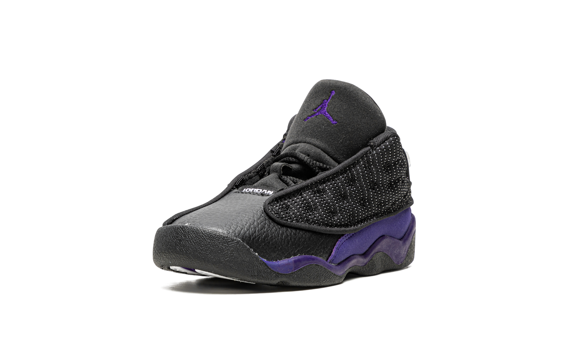 jordan 13 retro court purple td+414581-015+left diagnol single view