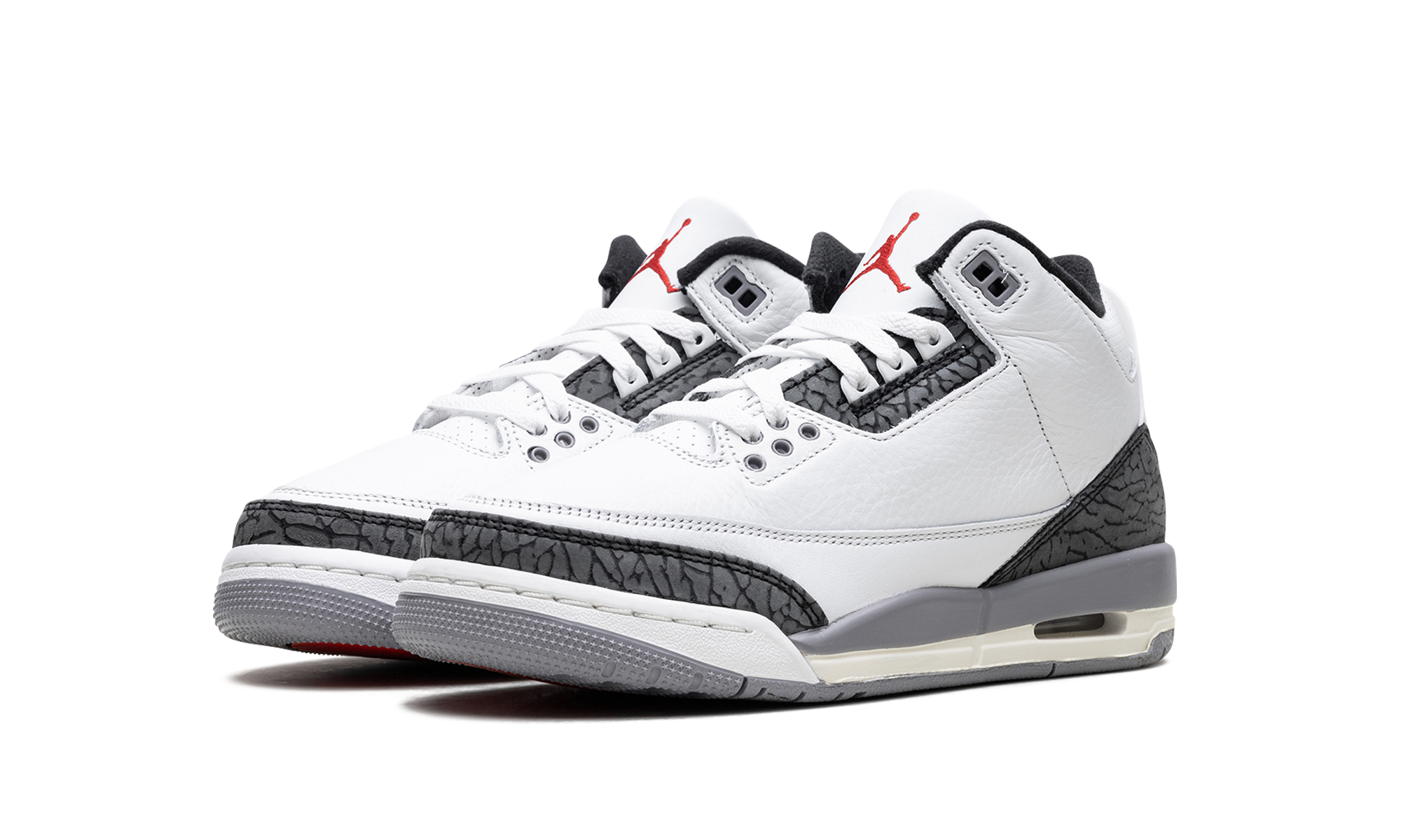 jordan 3 retro cement grey gs+DM0967-106+diagnol left view