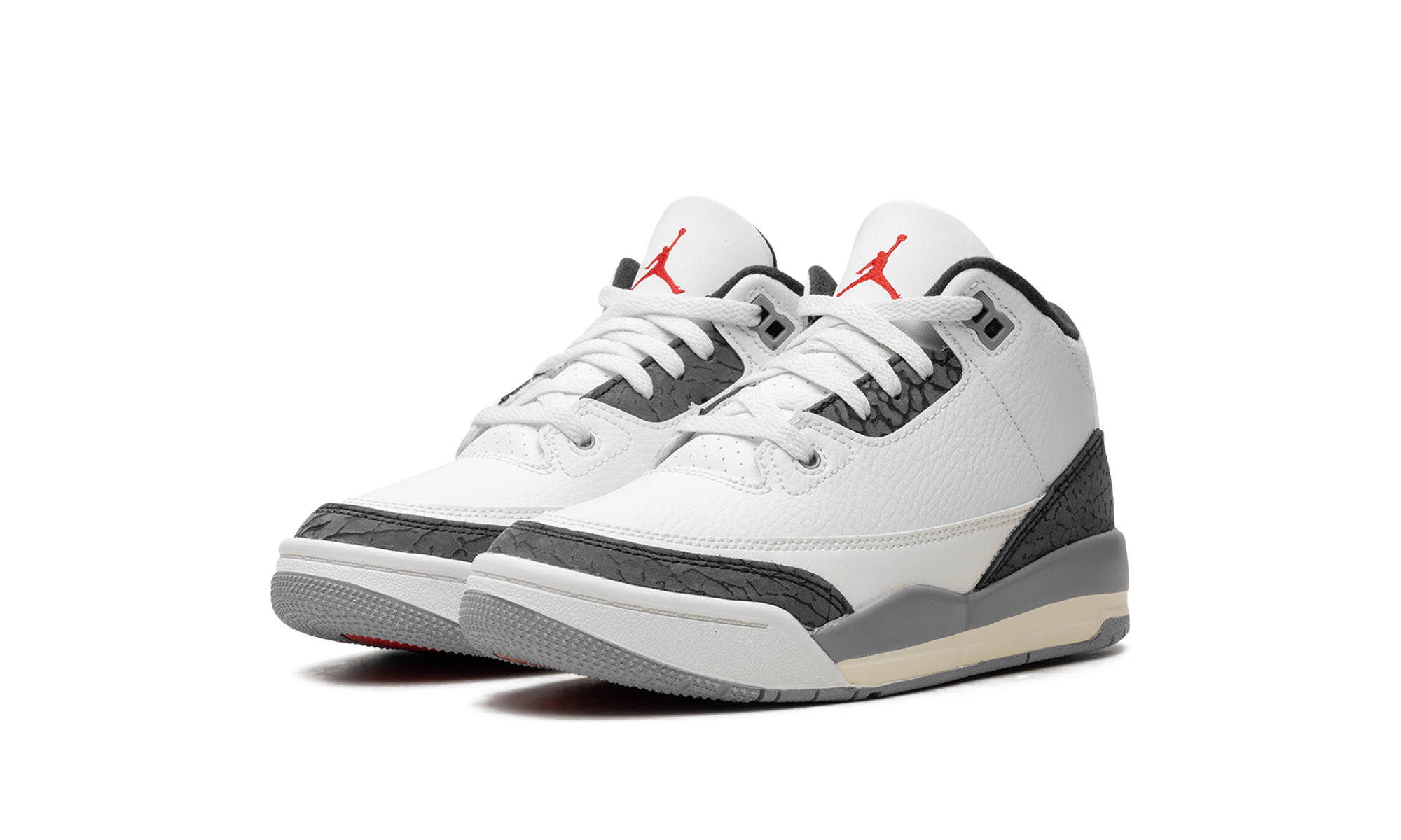 jordan 3 retro cement grey ps+DM0966-106+diagnol left view