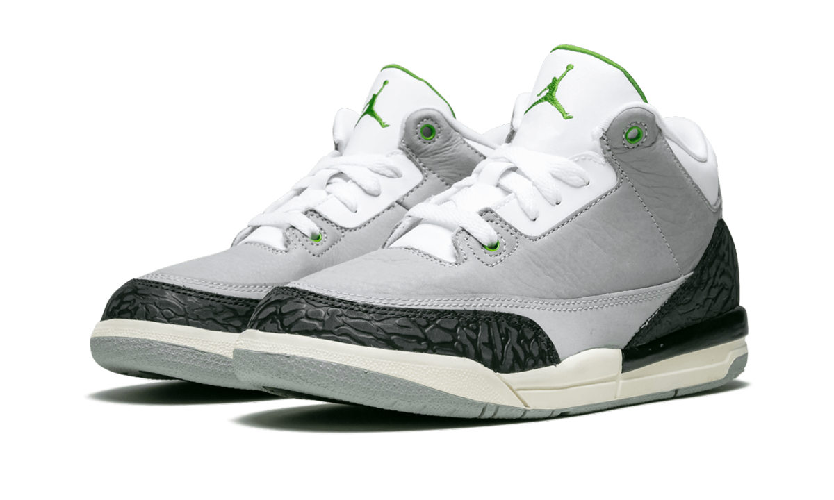 jordan 3 retro chlorophyll ps+429487-006+diagnol left view