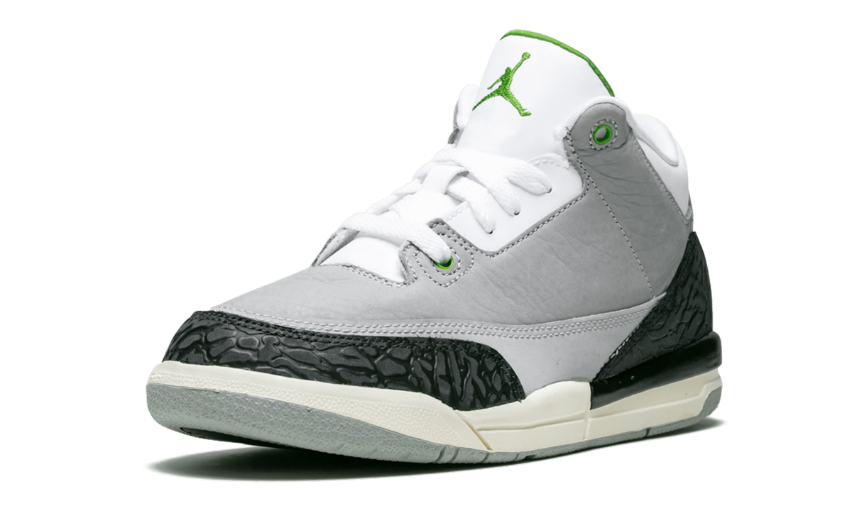 jordan 3 retro chlorophyll ps+429487-006+left diagnol single view