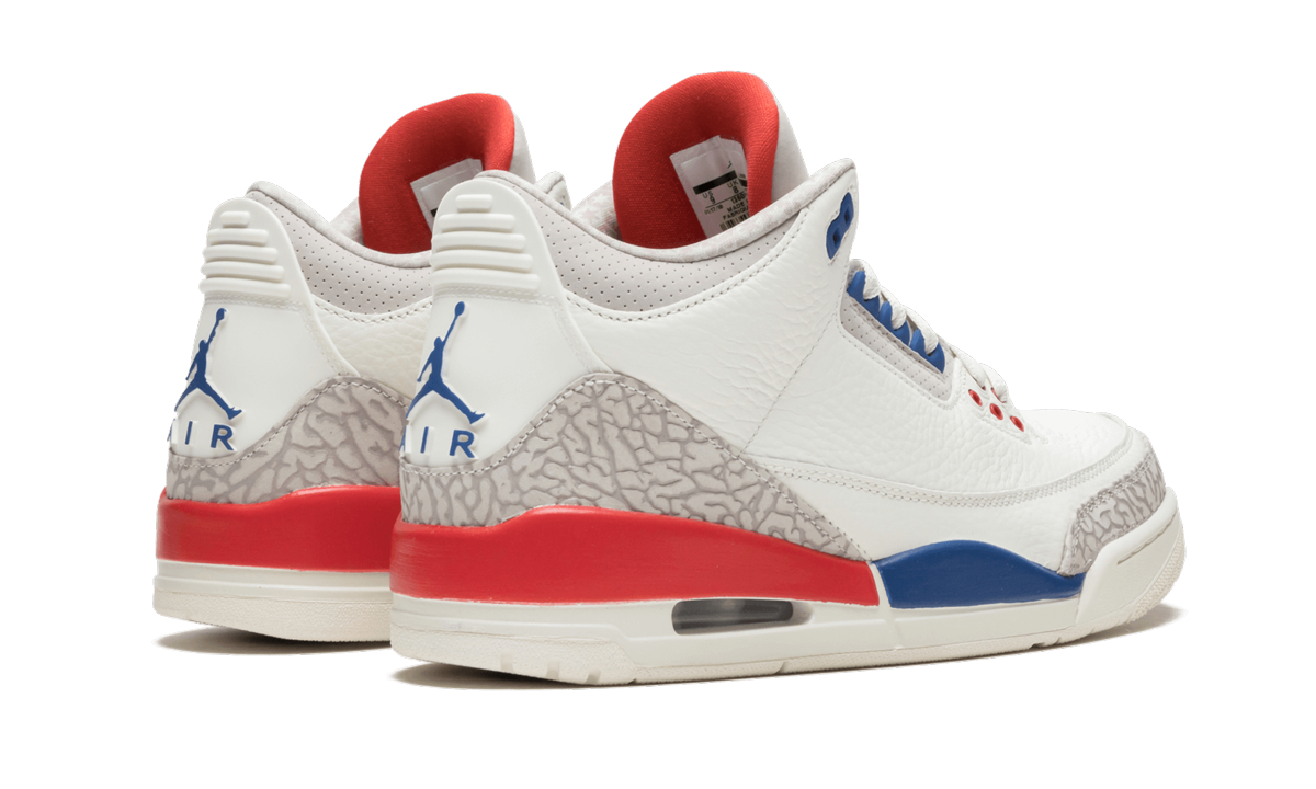 jordan 3 retro international flight+136064-140+diagnol right behind view