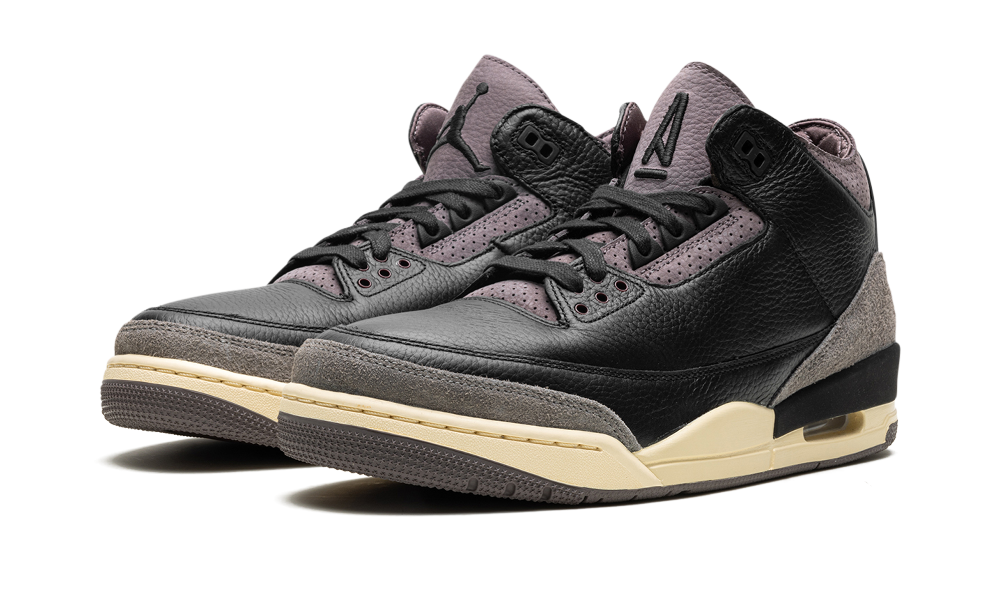 jordan 3 retro og sp a ma maniere while you were sleeping women s+FZ4811-001+diagnol left view