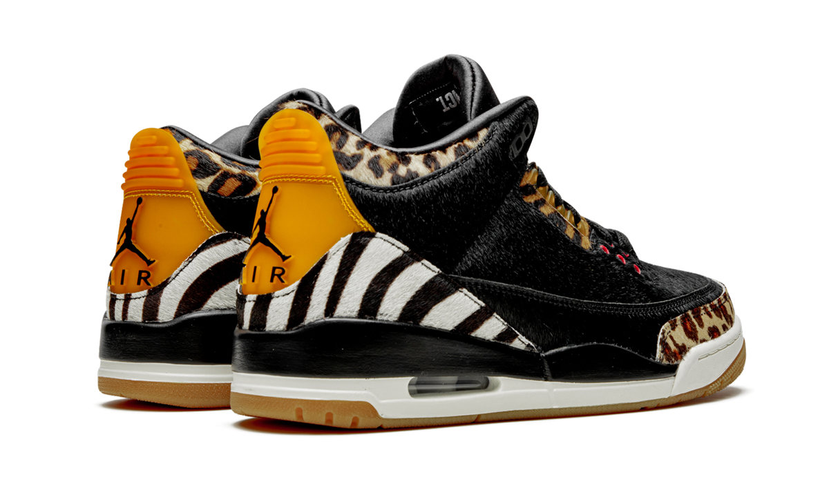 jordan 3 retro se animal instinct+CK4344-002+diagnol right behind view