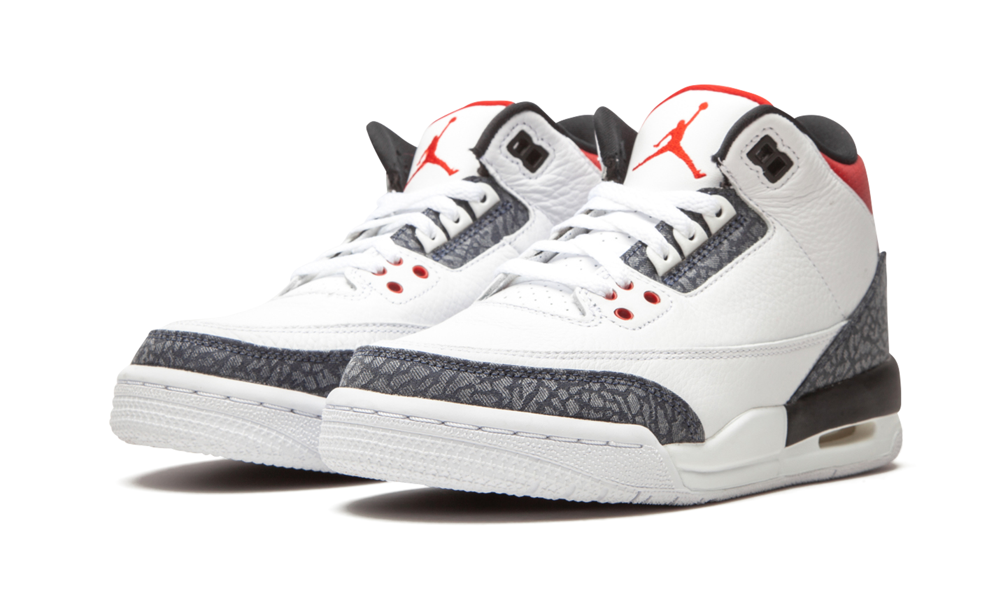 jordan 3 retro se fire red denim gs+CZ6634-100+diagnol left view
