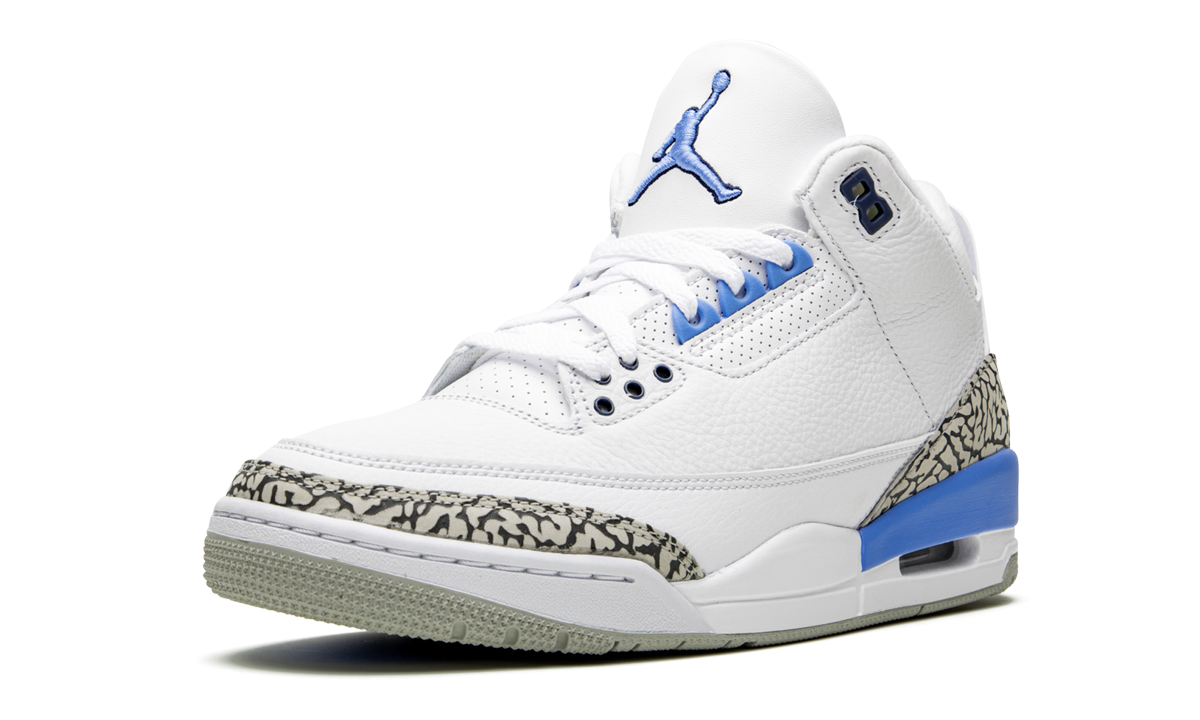 jordan 3 retro unc 2020+CT8532-104+left diagnol single view