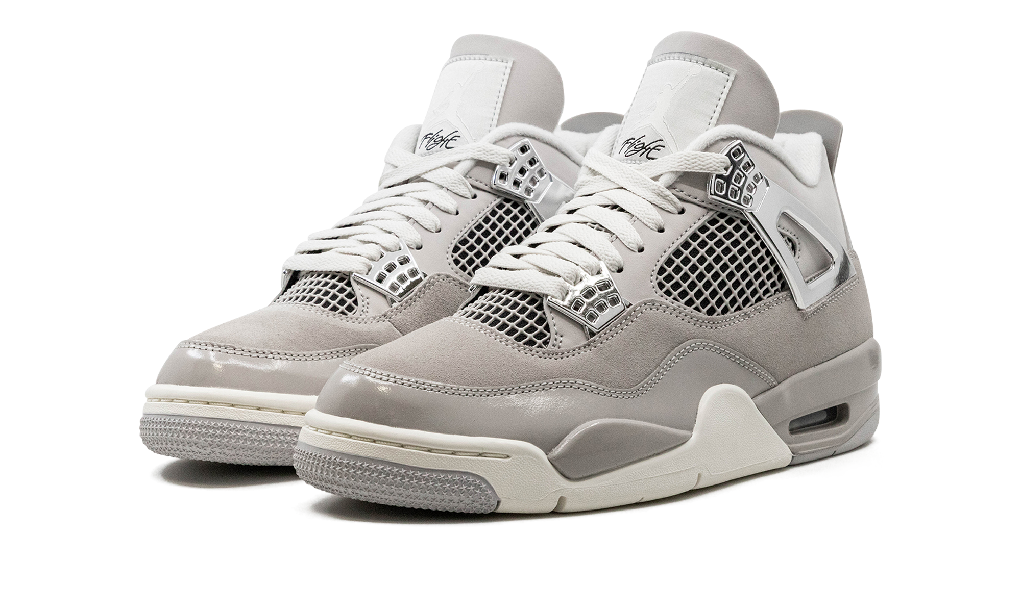 jordan 4 retro frozen moments women s+AQ9129-001+diagnol left view