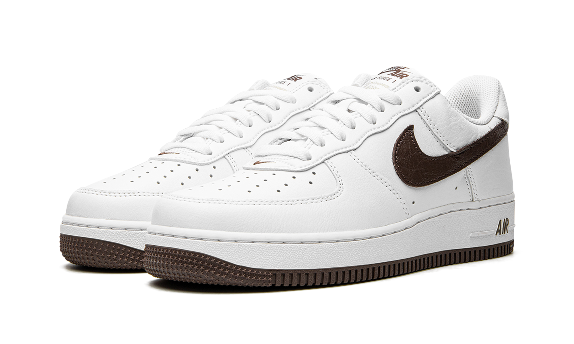 nike air force 1 07 low color of the month white chocolate 2022+DM0576-100+diagnol left view