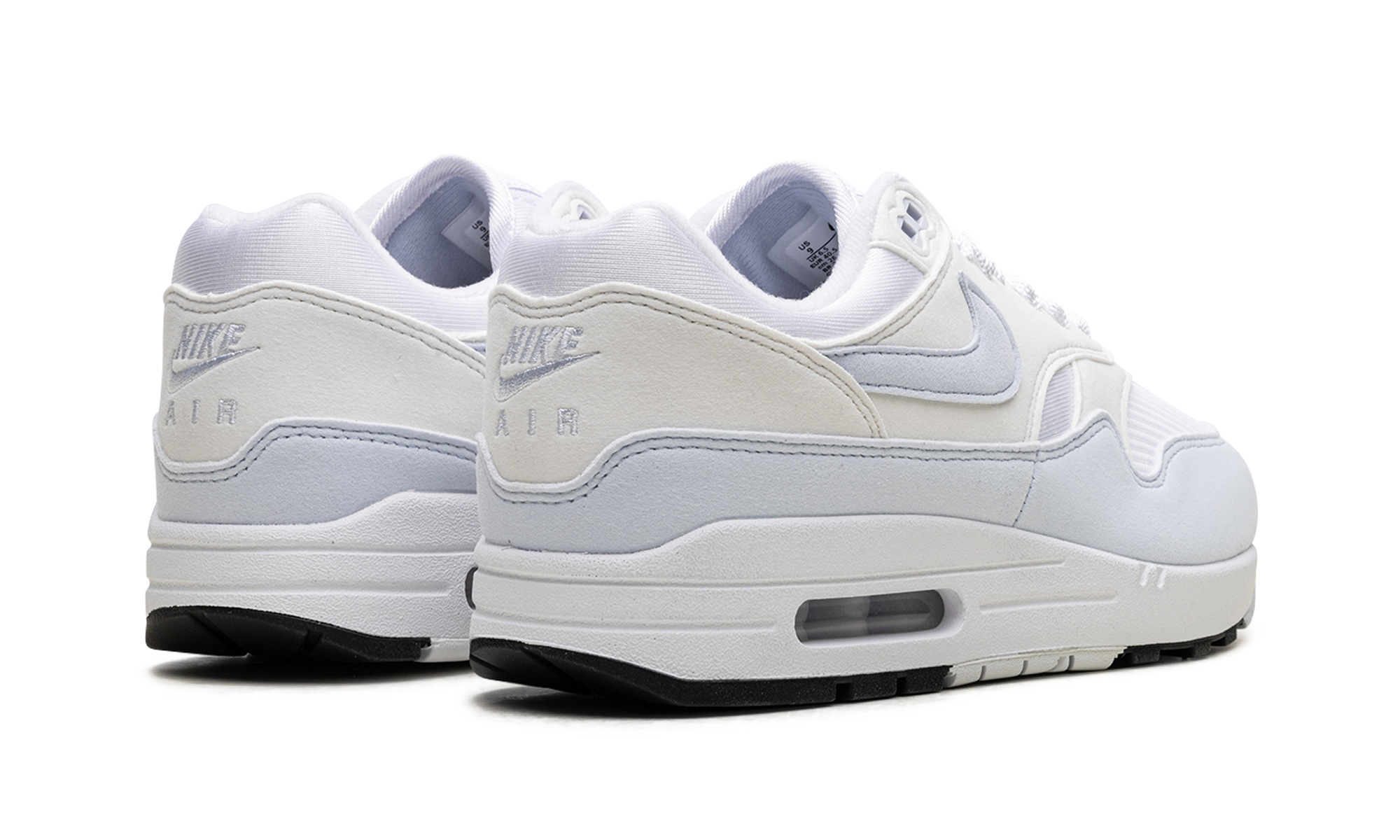 nike air max 1 football grey women s+DZ2628-105+diagnol right behind view