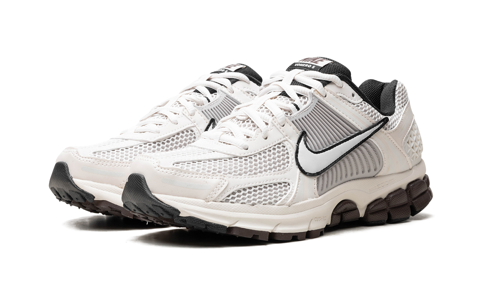 nike zoom vomero 5 phantom light iron ore women s+FJ2028-001+diagnol left view