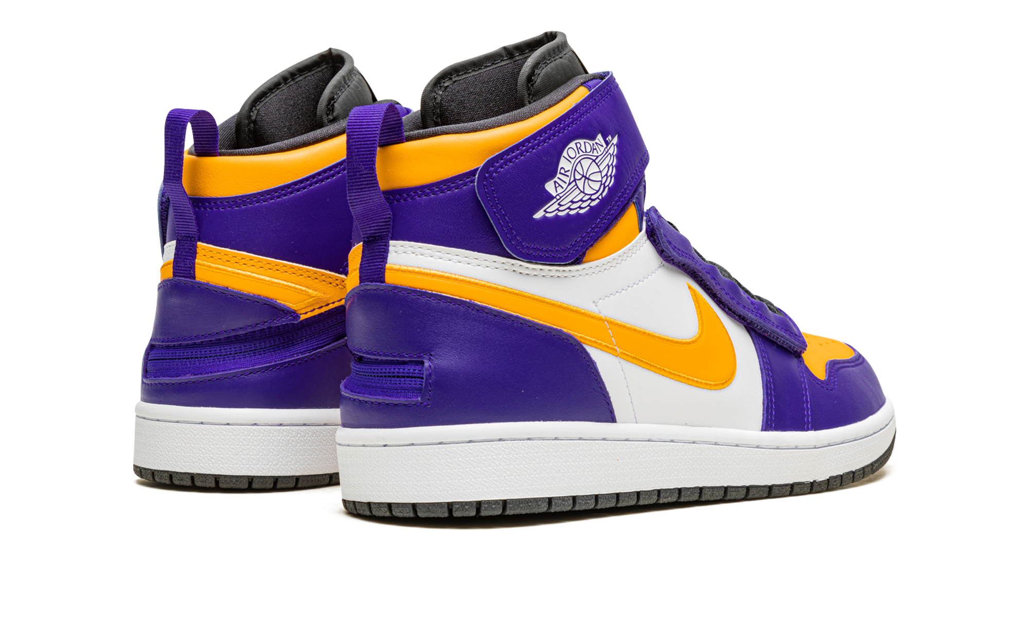 jordan 1 high flyease lakers+CQ3835-517+diagnol right behind view