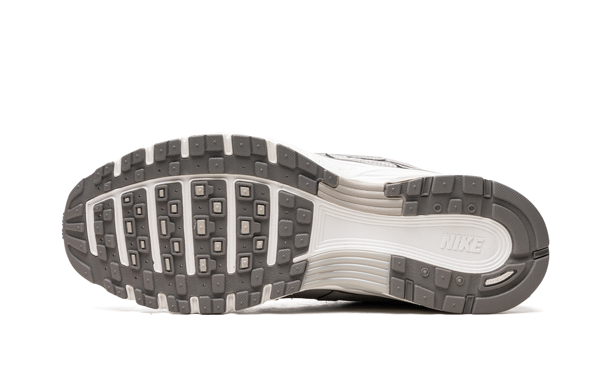 nike p 6000 light iron ore+FN6837-012+bottom view