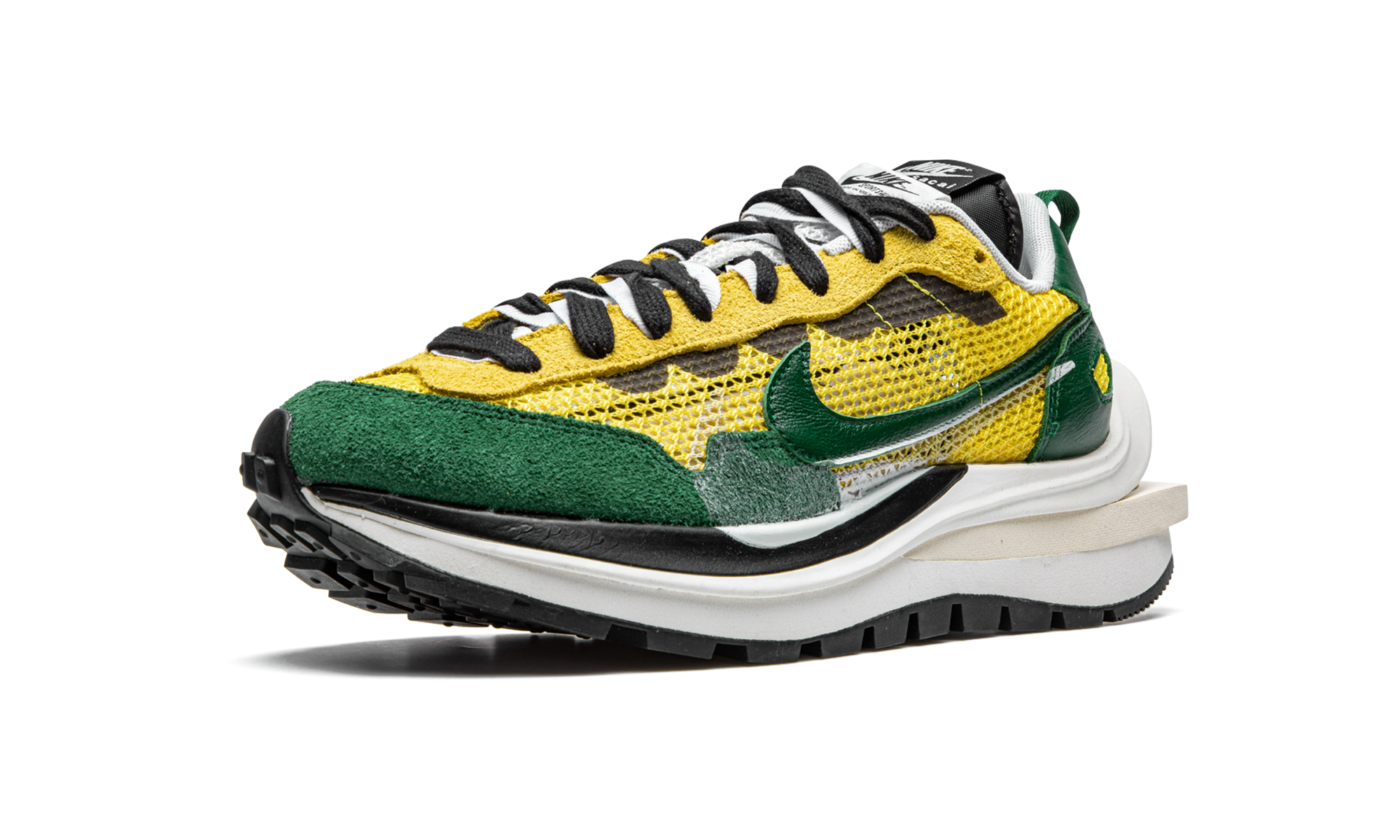 nike vaporwaffle sacai tour yellow stadium green+CV1363-700+left diagnol single view
