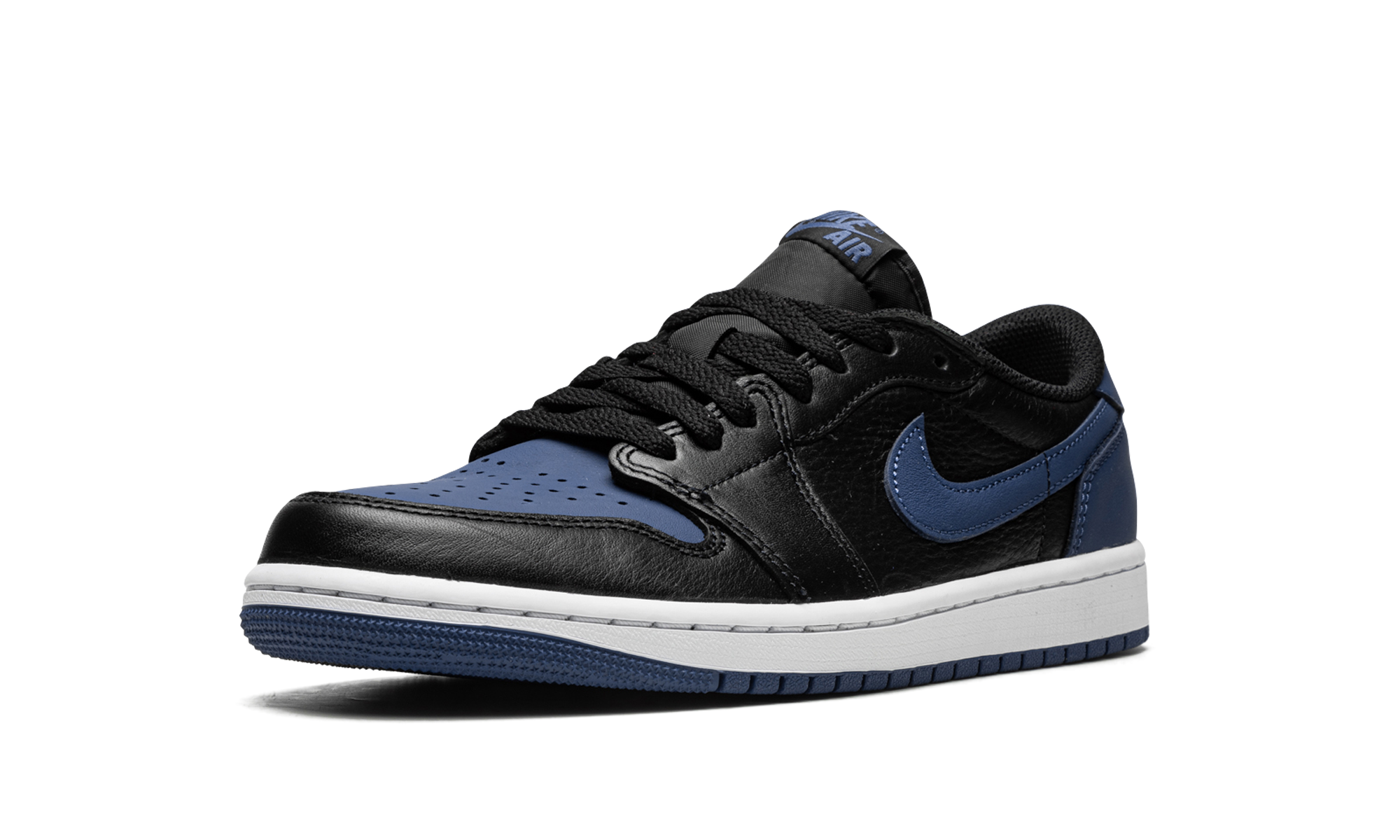 jordan 1 retro low og mystic navy+CZ0790-041+left diagnol single view