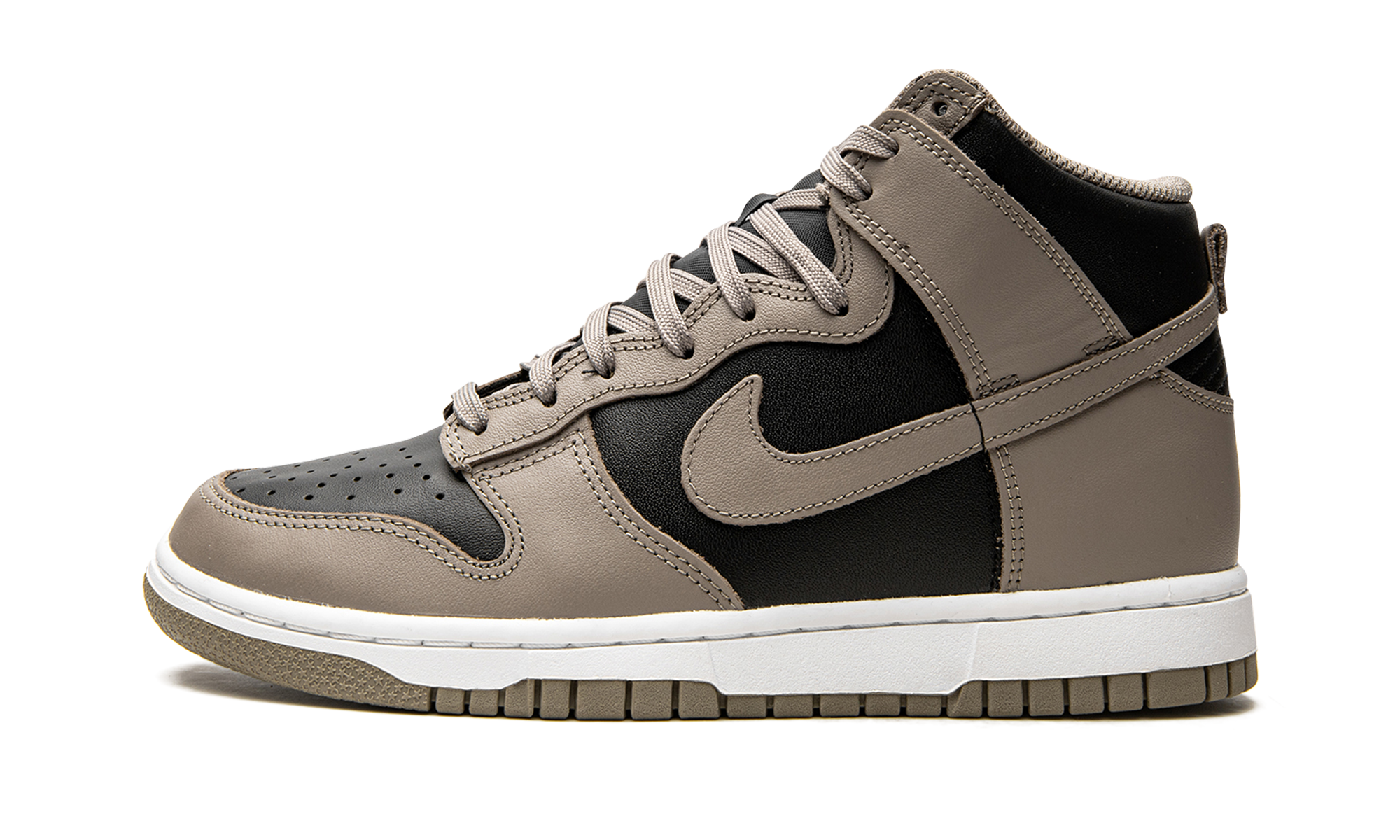 nike dunk high moon fossil women s+DD1869-002+diagnol right view 1