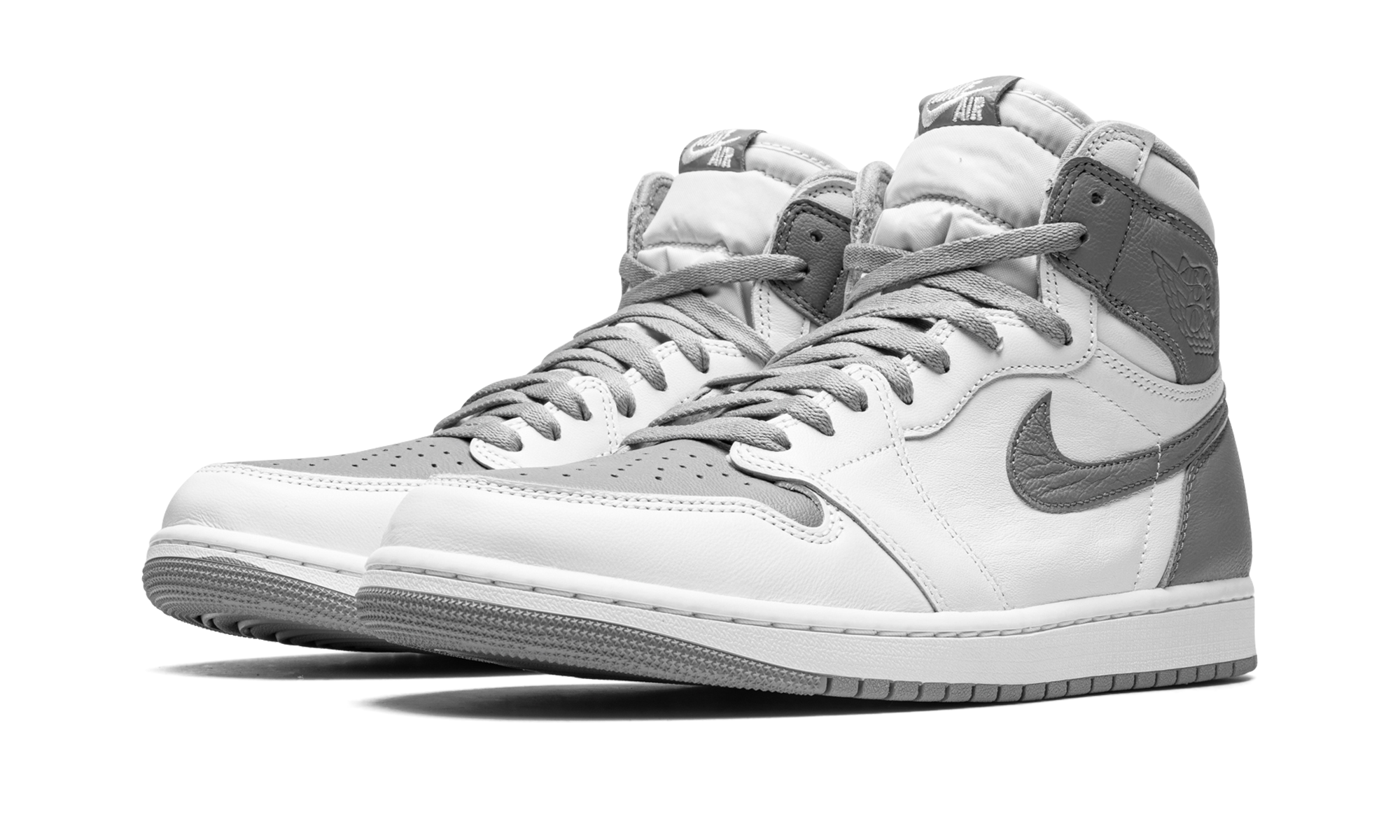 jordan 1 retro high og stealth+555088-037+diagnol left view