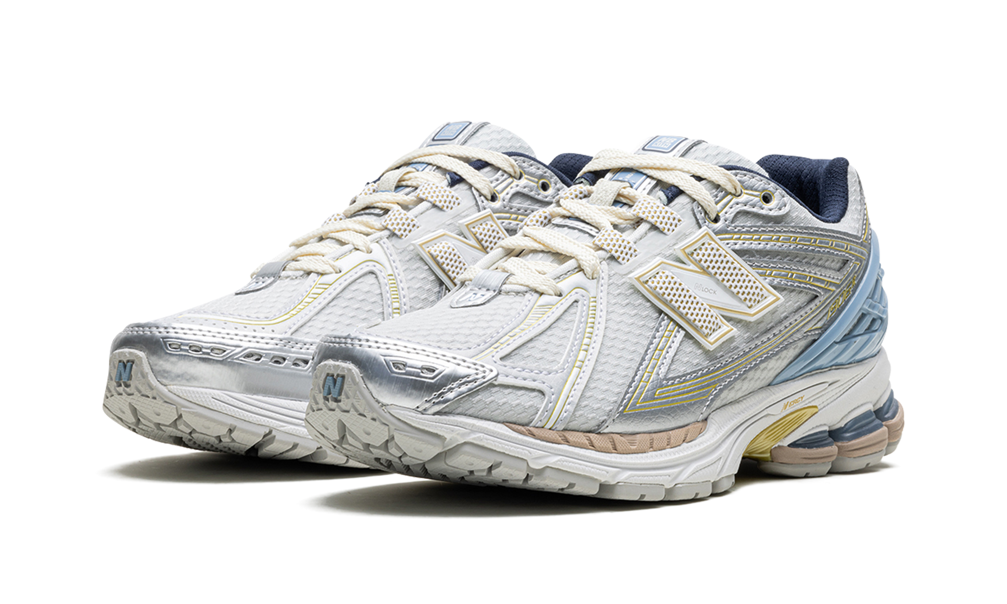new balance 1906r kith white+M1906RKC+diagnol left view