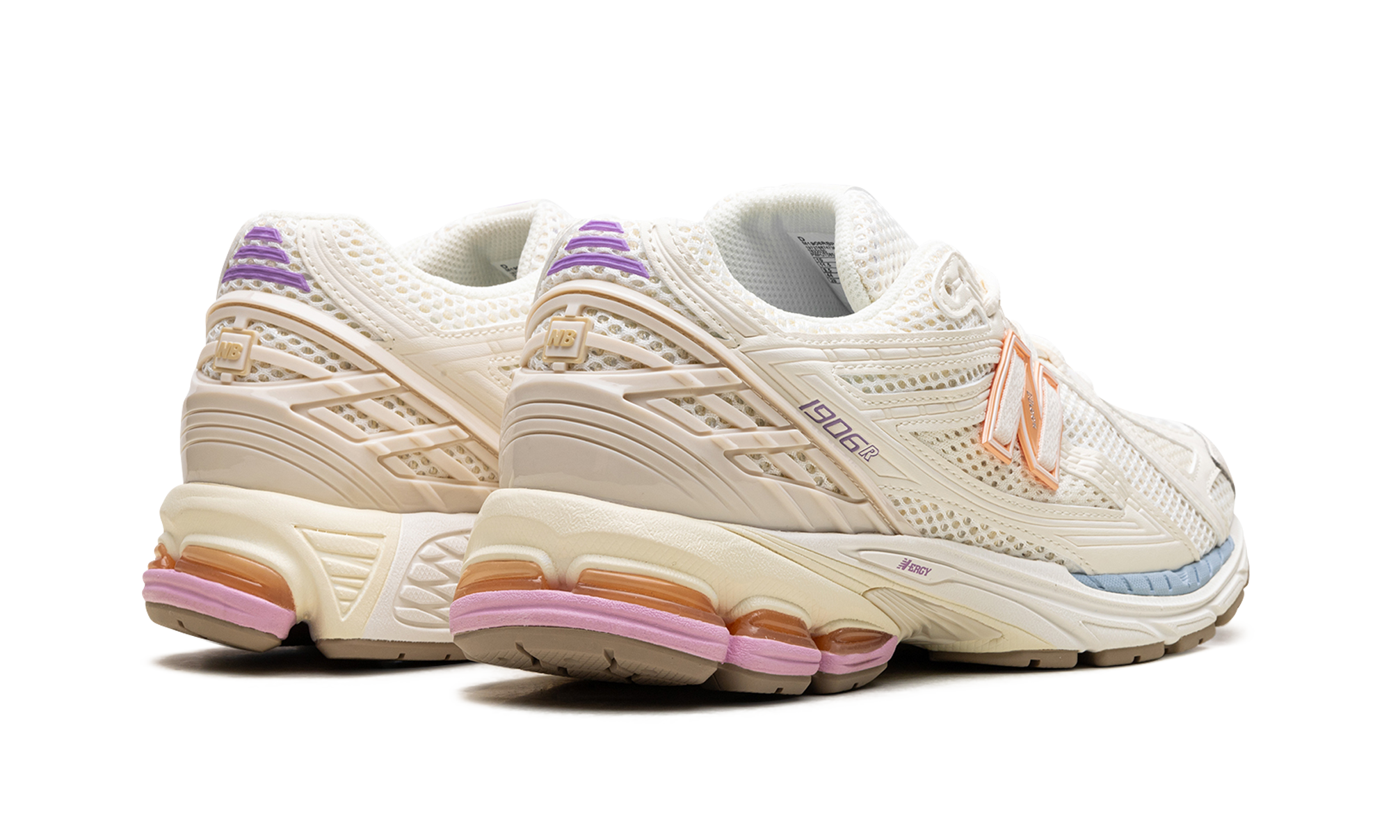 new balance 1906r pink sugar+M1906RBP+diagnol right behind view