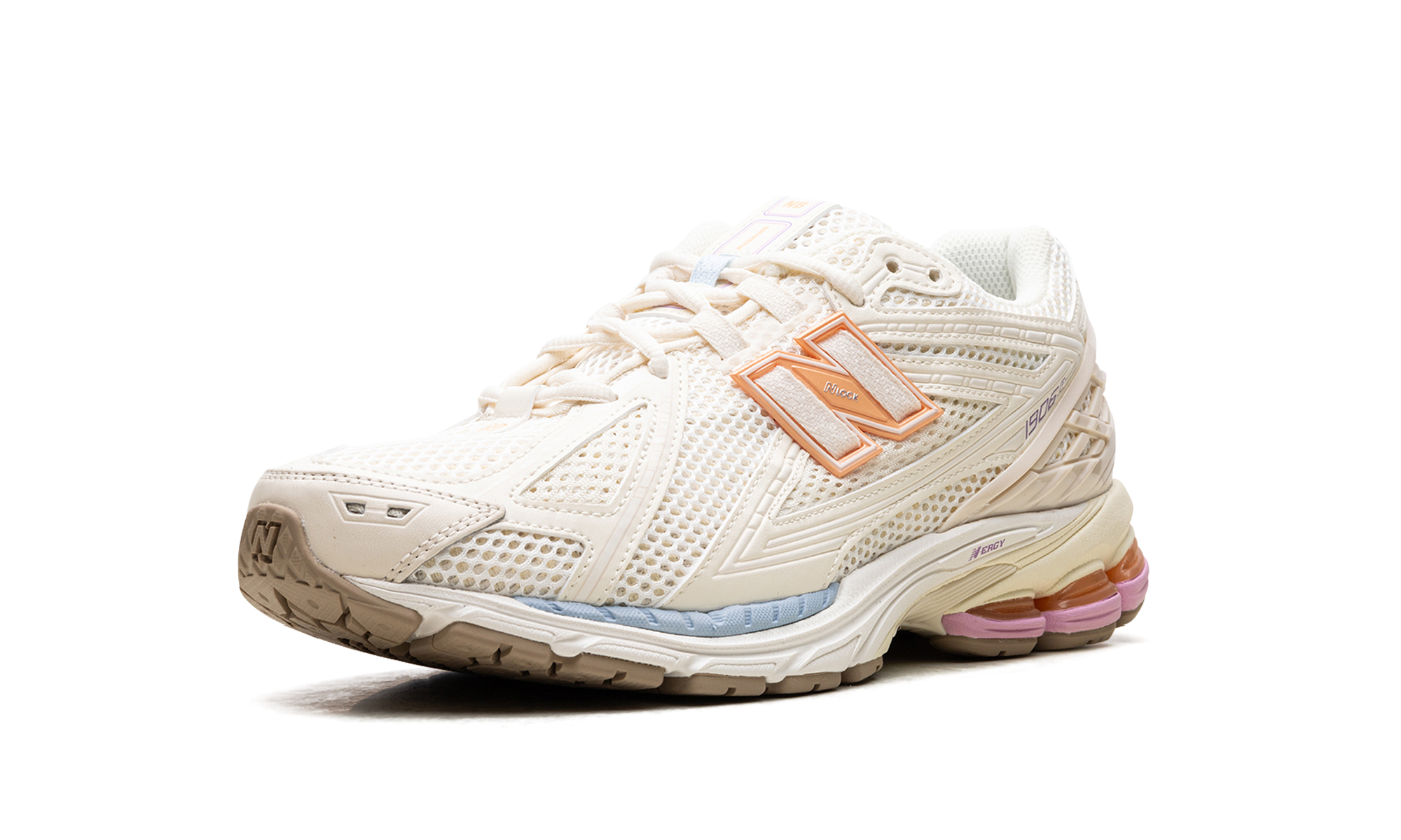 new balance 1906r pink sugar+M1906RBP+left diagnol single view