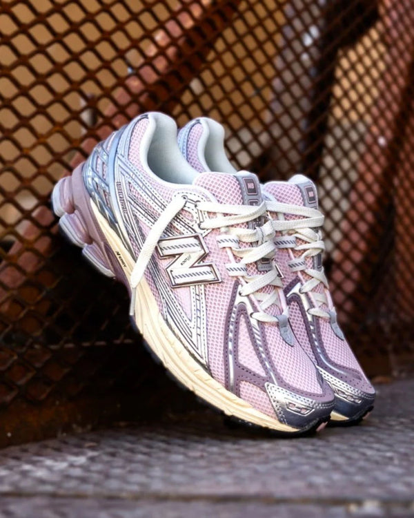 New Balance 1906R Rose Sugar Silver, Lifestyle View 2, SKU U1906RNF