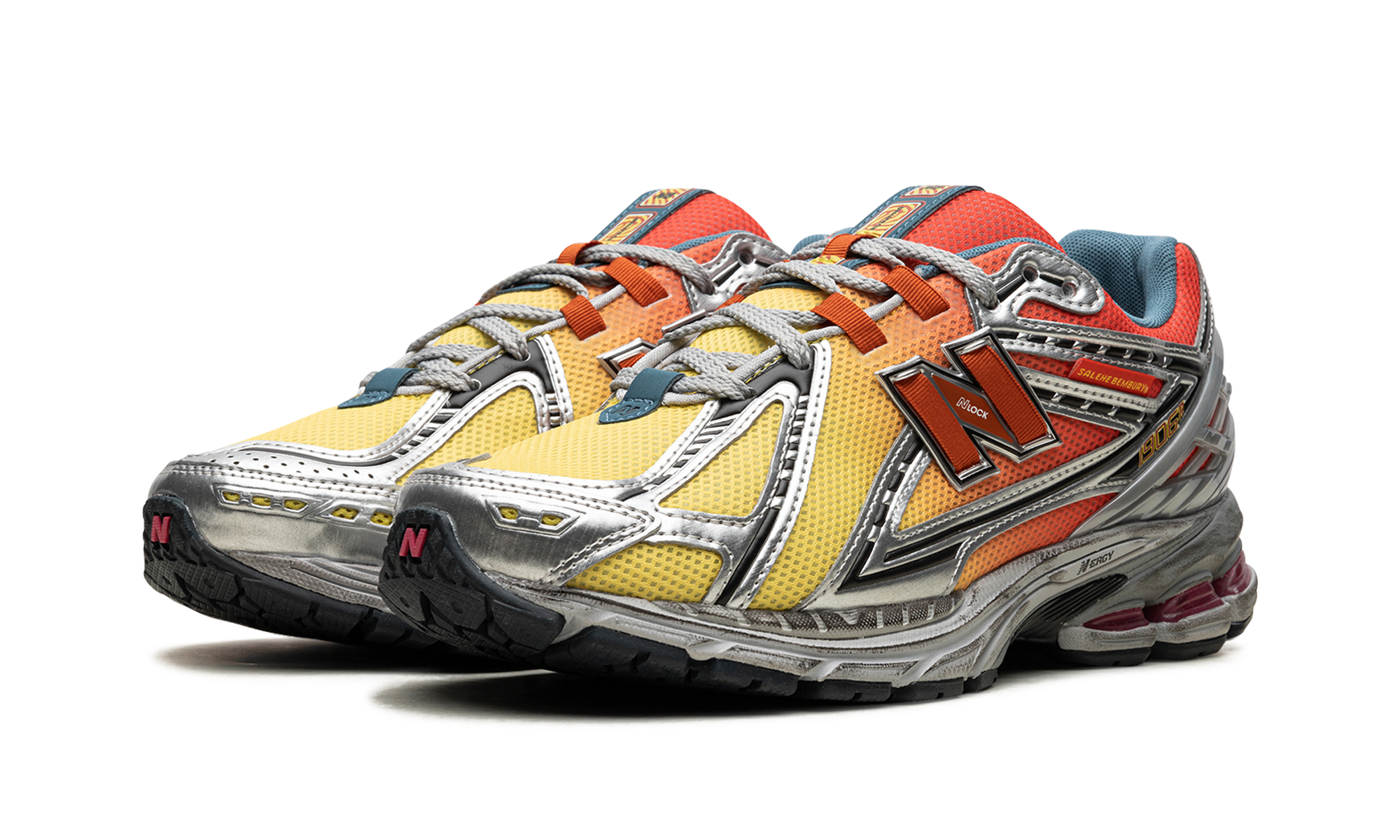 new balance 1906r salehe bembury heat be hot lava+M1906RHJ+diagnol left view
