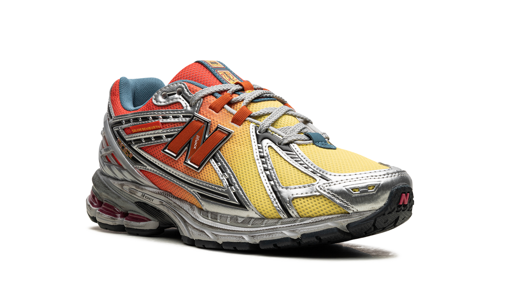 new balance 1906r salehe bembury heat be hot lava+M1906RHJ+diagnol right view