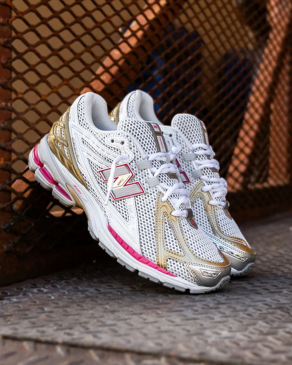 New Balance 1906R Silver Dragon Berry Gold, Lifestyle View 1, SKU U1906RCH