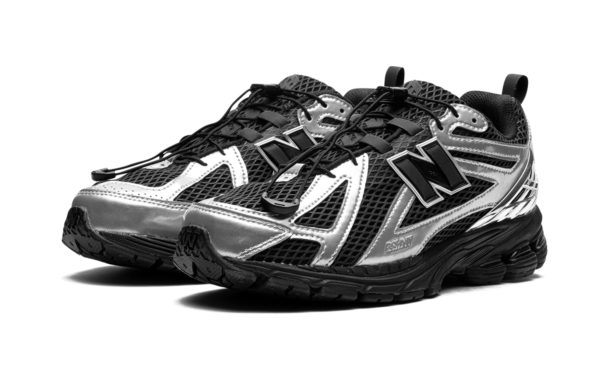 new balance 1906r the basement night chrome+M1906RBS+diagnol left view