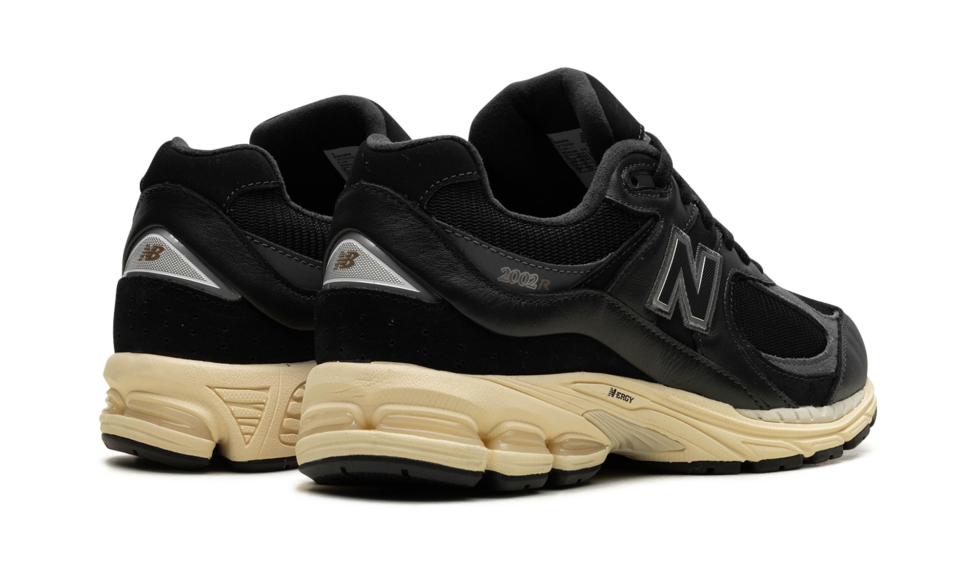 new balance 2002r black vintage+M2002RIB+diagnol right behind view