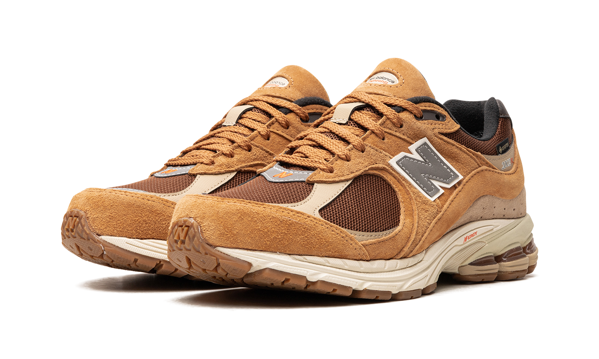 new balance 2002r gore tex tobacco+M2002RXG+diagnol left view