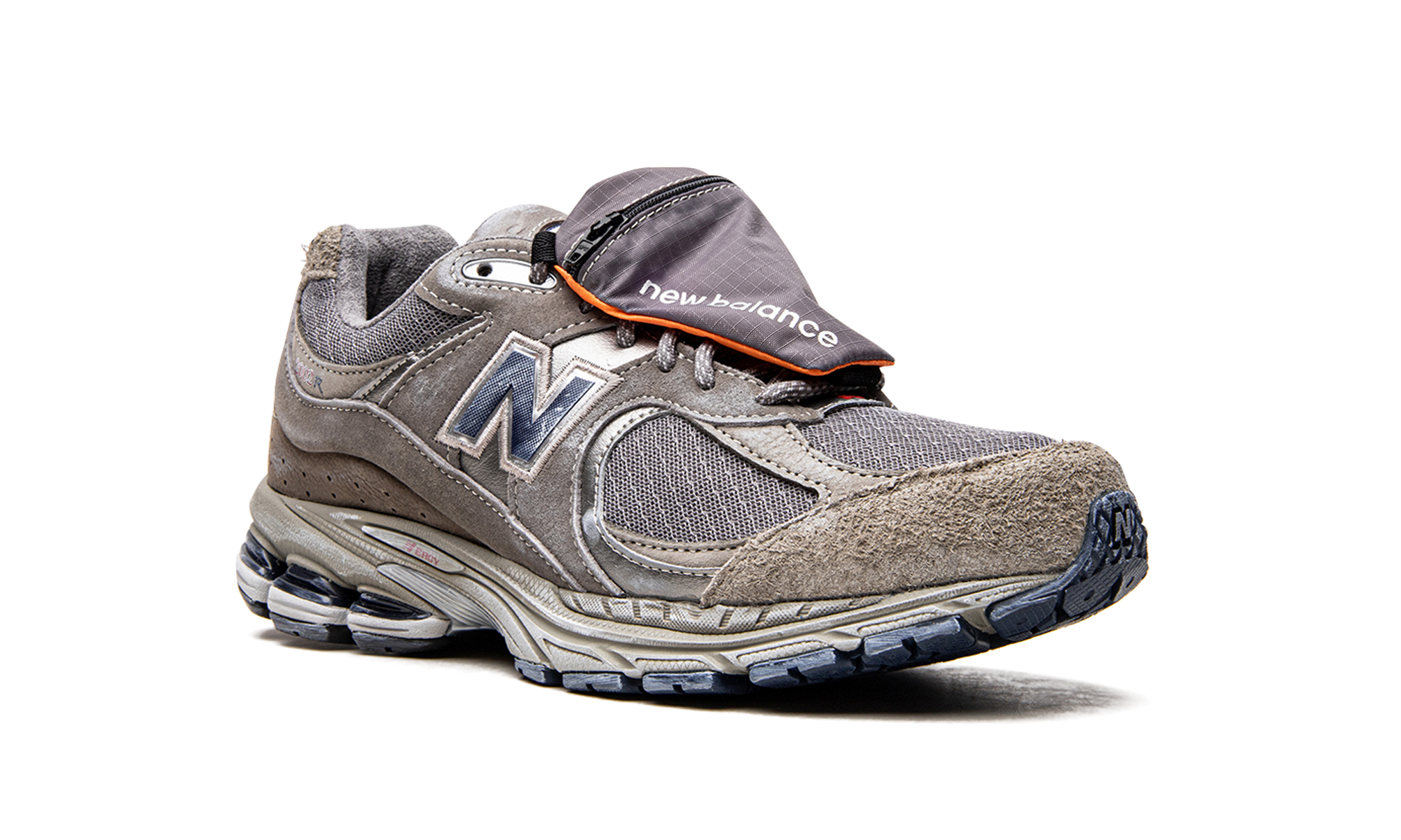 new balance 2002r grey brown pouch+M2002RVA+diagnol right view