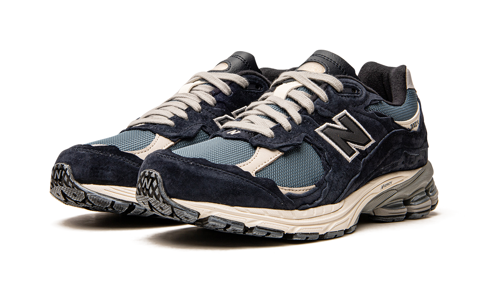 new balance 2002r protection pack dark navy+M2002RDF+diagnol left view